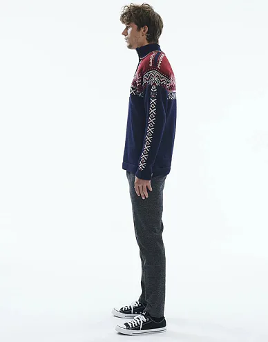 dale-of-norway-anniversary-140-masculine-sweater-rot-navy-5_1.jpg