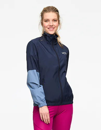 622836-royal-model-1_1.jpg