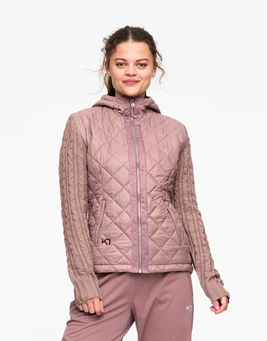 623084-taupe-model-1_1.jpg
