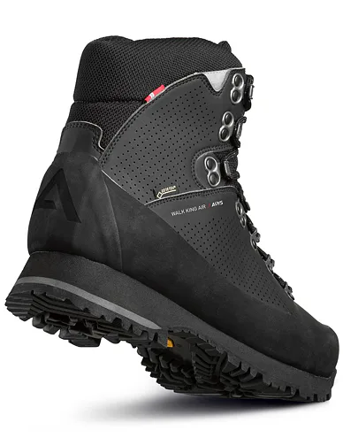 545514110-black_2.jpg