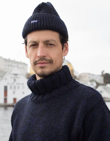 nansen-navy-high-neck_1.jpg