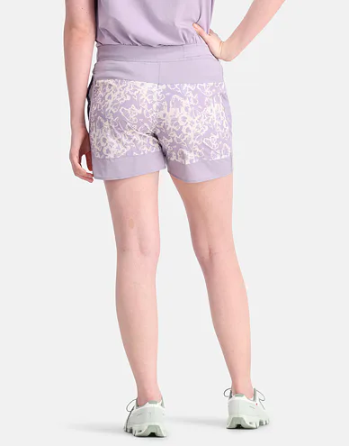 622994-balmy-model-2_1.jpg