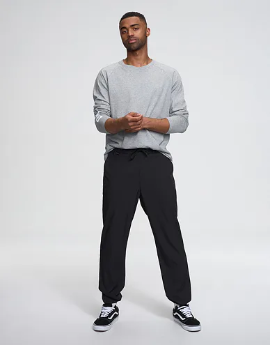 713089-black-model-1_1.JPG