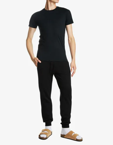 1147-black-1-model_1.JPG
