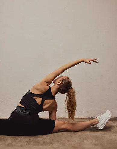 221024-training-top-black-2_1.JPG