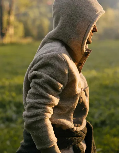 mood-heroes-fleece-men-desert-2-800x1000_1.jpg