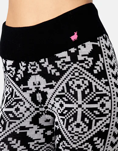 623832-black-4_1.jpg
