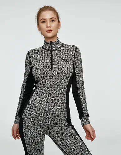 622691-black-model-1_1.jpg
