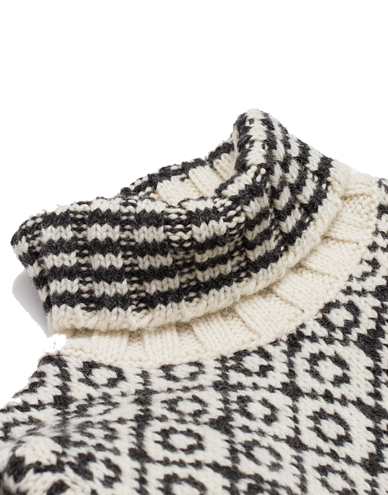 svalbard-sweater-high-neck-20180202000621_1.png