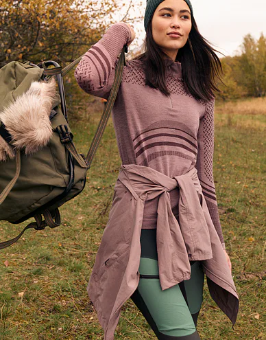 623129-623043-ane-hiking-pants-fredjonny-karitraa-fw22-kampanje-s15-0152_2.jpg