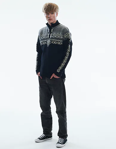 93951-f-anniversary-sweater-02_1.jpg