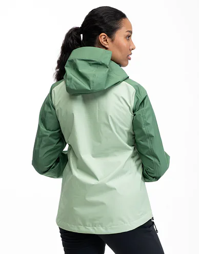 3059-25370-skar-light-3l-shell-jacket-woman-lightjade-darkjade-3_2.jpg